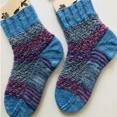 kostenlose Strickanleitung Mustersocke Rabat in Hebemaschentechnik