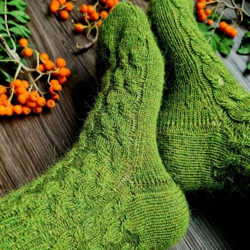 Strick-Anleitung Socken CAPRILLA (DE)