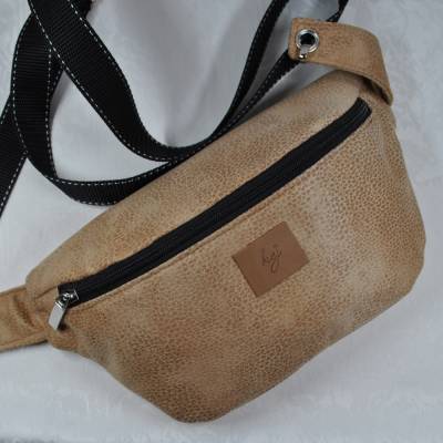Trendy Crossbag, Hip Bag, Bauchtasche, Gürteltasche, Umhängetasche aus Kunstleder-Hey