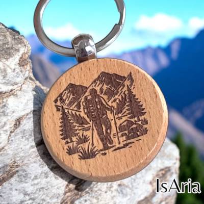 Holz Schlüsselanhänger Wanderer/ Hiking/Berge/personalisiert / Bergliebe/Lasergravur/Geschenkidee/Wei