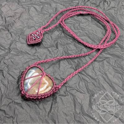 Dunkelrote Labradorit Kette– Schimmerndes Farbenspiel – Handgefertigtes Unikat