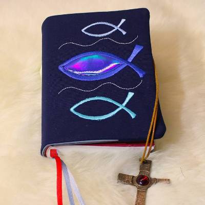 Handgefertigte Gotteslobhüllen – ein besonderes Geschenk zur Erstkommunion