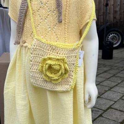 Kindertasche Häkeltasche gelb mit Rose Tasche Umhängetasche mit Blume ca 15*15cm 100% Baumwolle individuelles