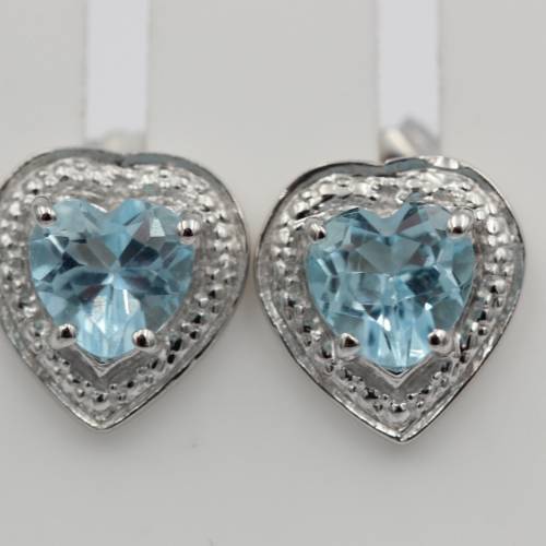 romantische 1,52 Carat Blautopas Herz Ohrstecker 925 Silbe hellblauer Edelstein