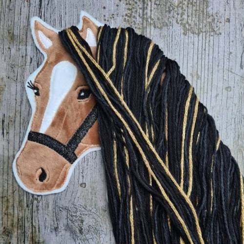 Pferd Bella mit Blesse und Halfter, SOFORTDOWNLOAD, Stickdatei, Embroidery design