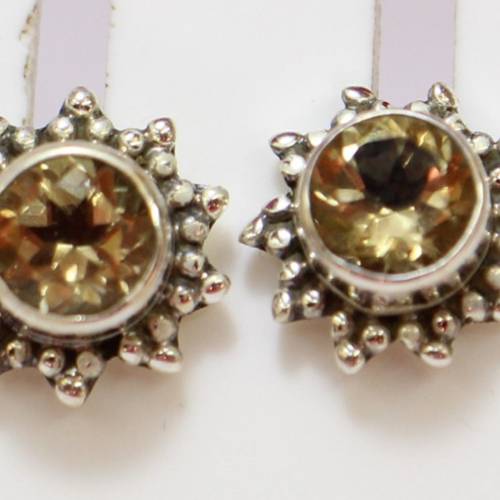 Edle 0,7 Caerat goldgelbe Citrin Ohrstecker 925 Silber Citrinohrstecker Edelstein