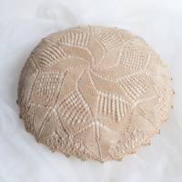 Rundes Kissen mit Füllung Handgestrickt