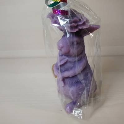 Hasen-Kerze mit Blume in Violett – Handgegossene Osterkerze, Geschenkidee & Deko