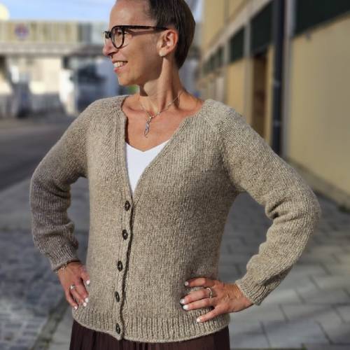 Strick-Anleitung Cardigan LONO (DE)