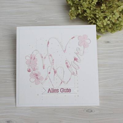 Elegante Hochzeitskarte - Herzen auf Blüten – edel und individuell
