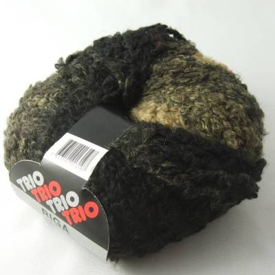 Trio Riga: kuschelige Bouclewolle zum Stricken oder Basteln