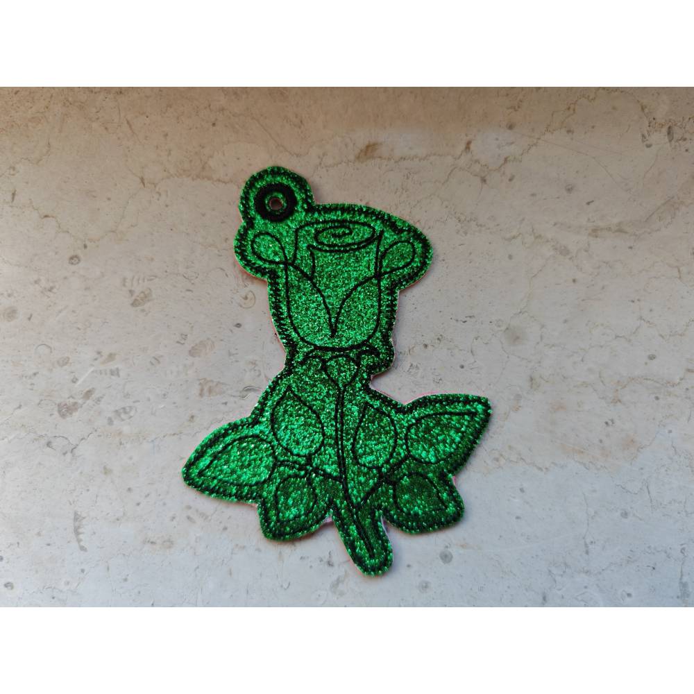 Stickdatei Set Rose 10x10 Anhänger plus 13x18 Bild 4