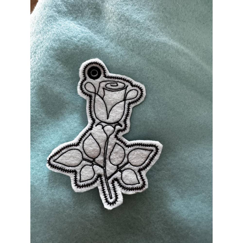 Stickdatei Set Rose 10x10 Anhänger plus 13x18 Bild 5