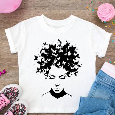 Frau mit Schmetterlingen im Haar, Svg, Plotterdatei