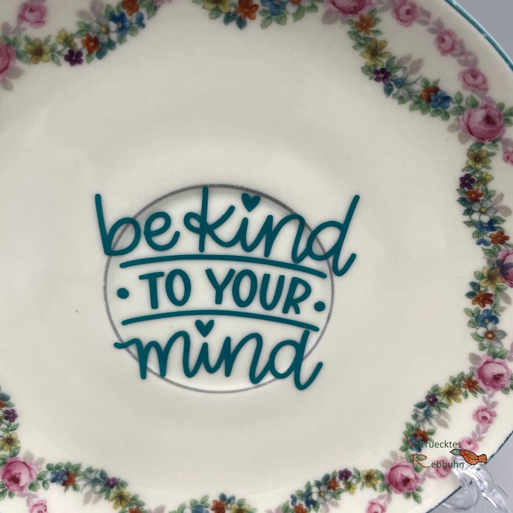 Vintage Wandteller be kind to your mind – Upcycling Deko mit Spruch Bild 2