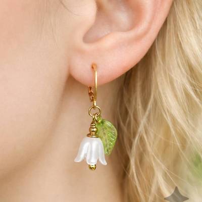 Mini-Creolen MAIGLÖCKCHEN Blumenohrringe in weiß und hellgrün (2384)