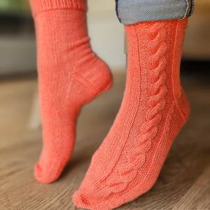 Strick-Anleitung Socken PLEKTO (DE)