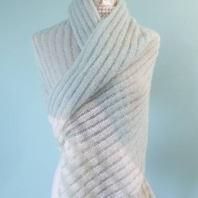 Stola Schultertuch Lacetuch aus Mohair und Seide – Mint, Cremeweiß & Lindgrün – Handarbeit, 1,98m x 60cm