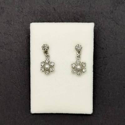 Vintage Ohrstecker aus Westdeutschland, Blumenförmige Ohrringe, glitzernde Glassteinchen, Perlenimitat