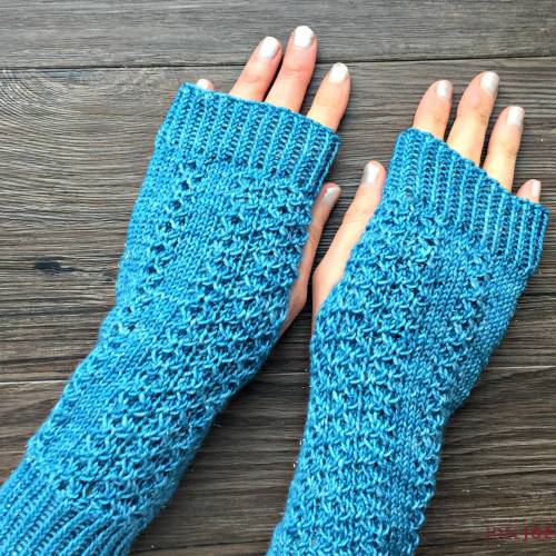 Strick-Anleitung Armstulpen ADALIE (DE)