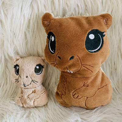 Stickdatei Capybara Kuscheltier In the Hoop Set – Wasserschwein ITH Stickmuster von Design-by-Jasmina