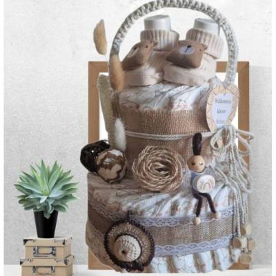 Windeltorte Boho Stil neutral – Geschenk zur Geburt/Taufe für Mädchen & Jungen in hellbraun mit Bärchen & Schlüsselanhänger