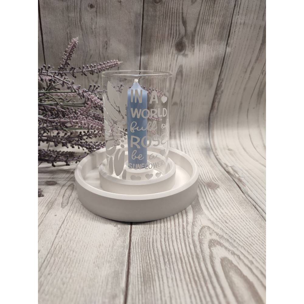 Windlicht aus Raysin mit Glaszylinder
