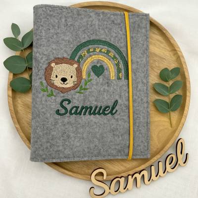 Personalisierte U-Heft-Hülle aus Filz – Löwe mit Regenbogen | Geschenk zur Geburt oder Taufe