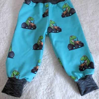 Coole Hose Mitwachshose Pumphose Dinos Dinosaurier Gr. 62 - 158