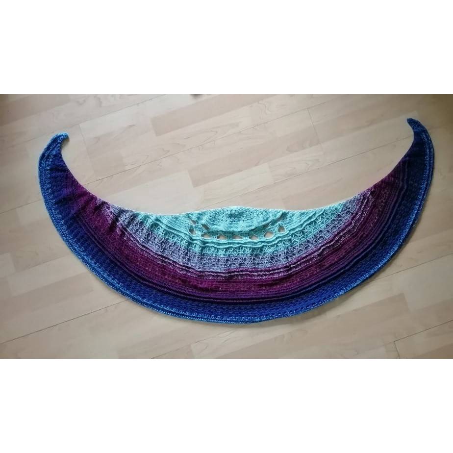 Häkelanleitung Tuchstola Evas Jahr 2021 – Romantische Mustermix-Stola häkeln Bild 4