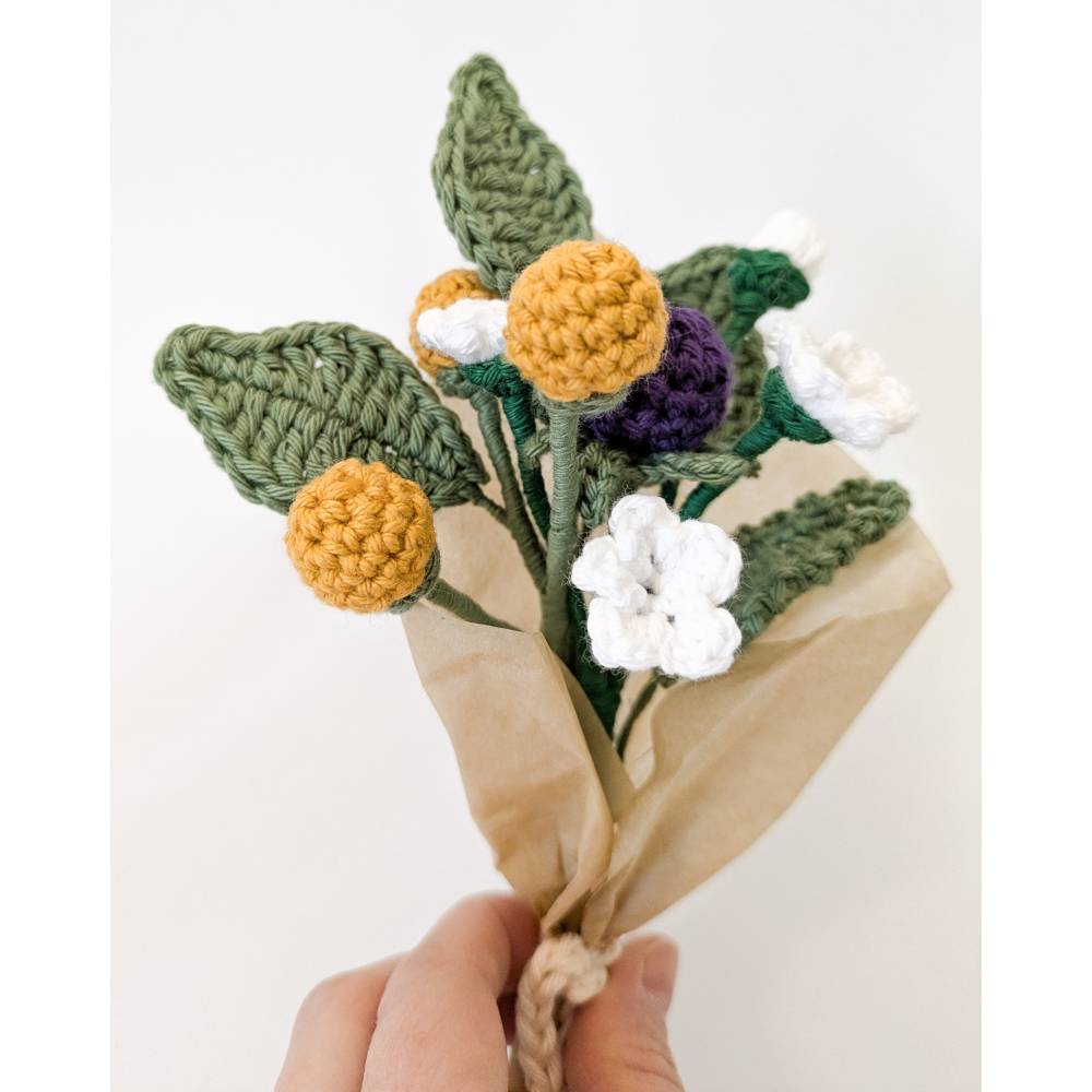 gehäkelter Mini Blumenstrauß | Freundin Geschenkidee Kollegen | Muttertagsgeschenk | Häkeldeko Bild 1
