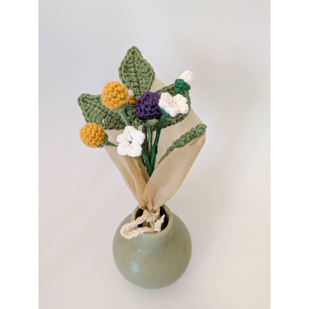 gehäkelter Mini Blumenstrauß | Freundin Geschenkidee Kollegen | Muttertagsgeschenk | Häkeldeko Bild 2