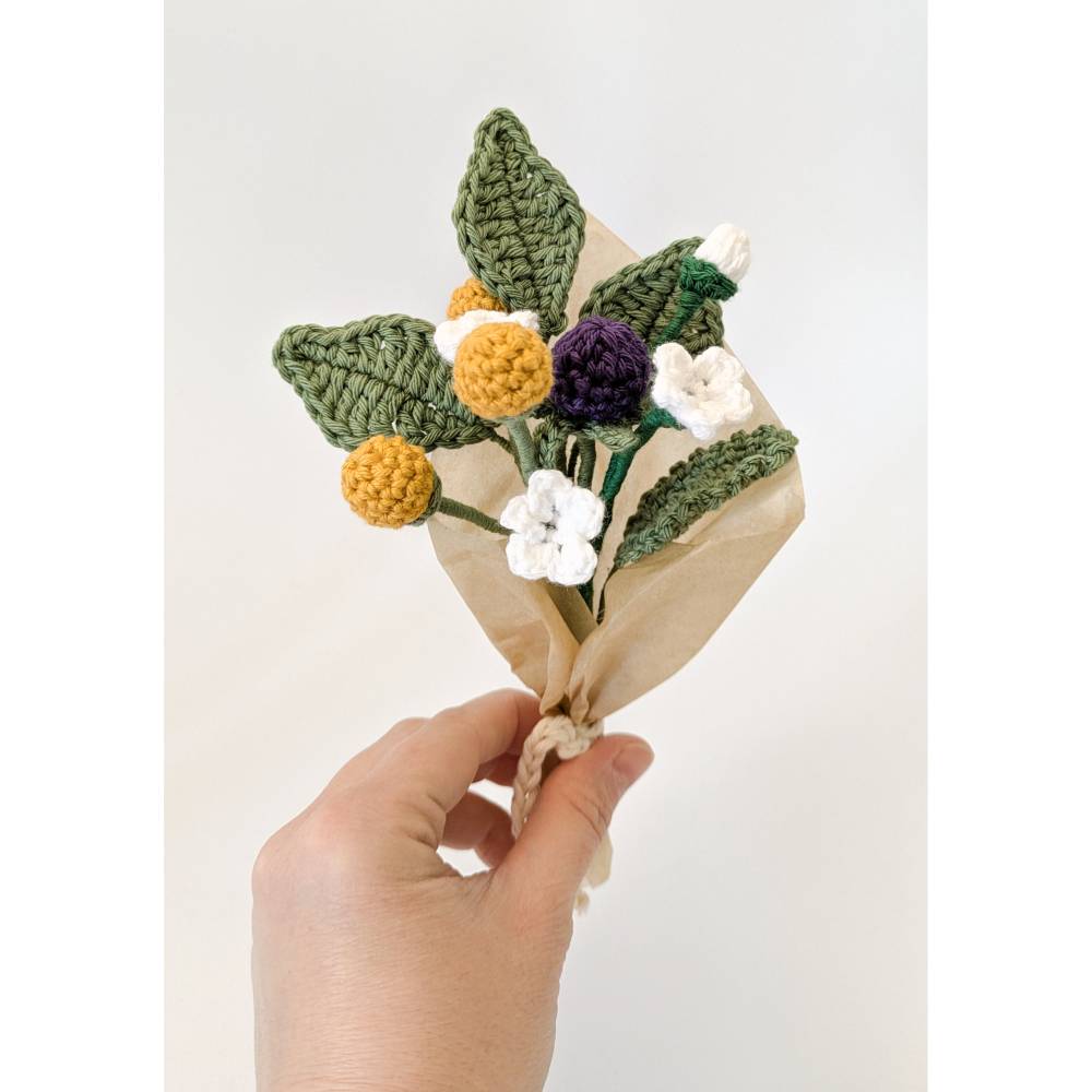 gehäkelter Mini Blumenstrauß | Freundin Geschenkidee Kollegen | Muttertagsgeschenk | Häkeldeko Bild 3