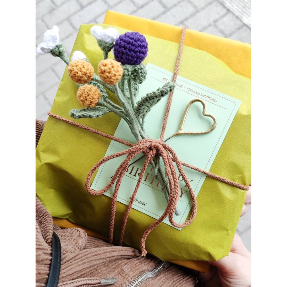 gehäkelter Mini Blumenstrauß | Freundin Geschenkidee Kollegen | Muttertagsgeschenk | Häkeldeko Bild 7