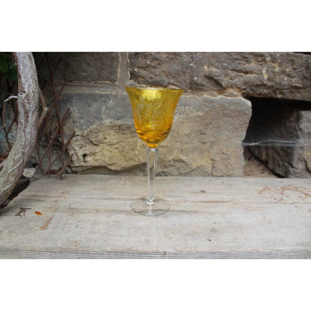 Weinglas Weinrömer 24% Bleikristall Gelb Weintrauben Dekor geschliffen Vintage 50er 60er Jahre Lausitz Glas