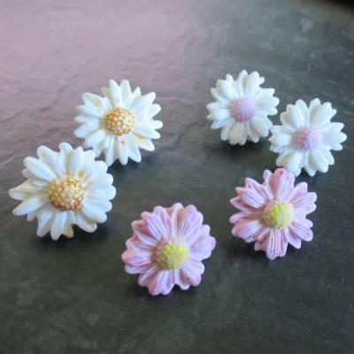 Margeriten Ohrstecker weiß oder rosa, klein oder groß ART 104