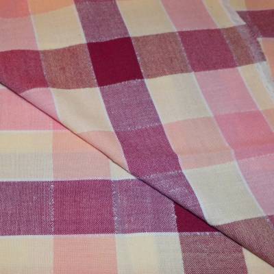 Vintage Stoff in weinrot, rosa, apricot und weiß kariert vermutlich Baumwolle aus den 1970er Jahren