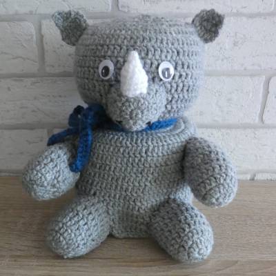 Gehäkelter Klopapierhut Nashorn