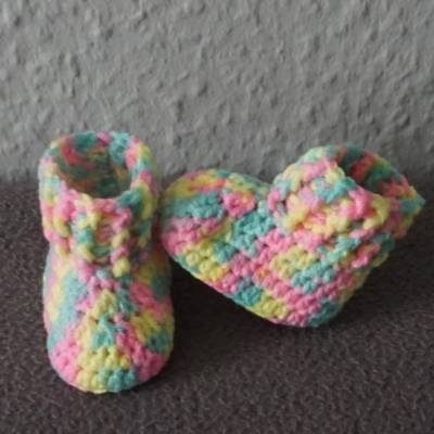 1 Paar gehäkelte Puppenschuhe (6-7cm Sohle), Handarbeit