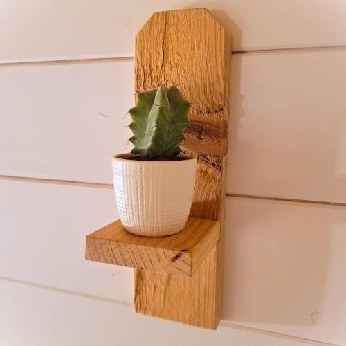 Holzregal im Altholz Design