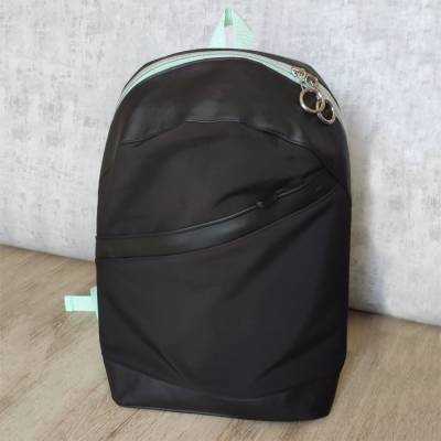 Rucksack mit Laptopfach schwarz, Mint, Anker. Wasserabweisend und komortabel.