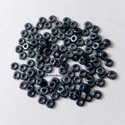 5 Gramm  O-beads schwarz hämatit, böhmische Glasperlen, Mini Ringe