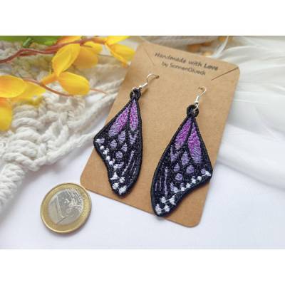 Lila Ohrringe Schmetterlingsflügel gestickt, Monarch Spitze, Lace Sommerschmuck, Statement Ohrhänger