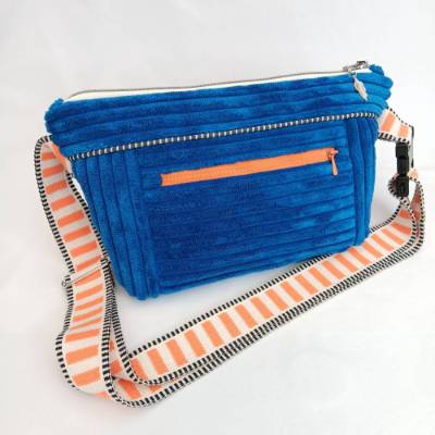 Hüfttasche aus blauem Breitcord