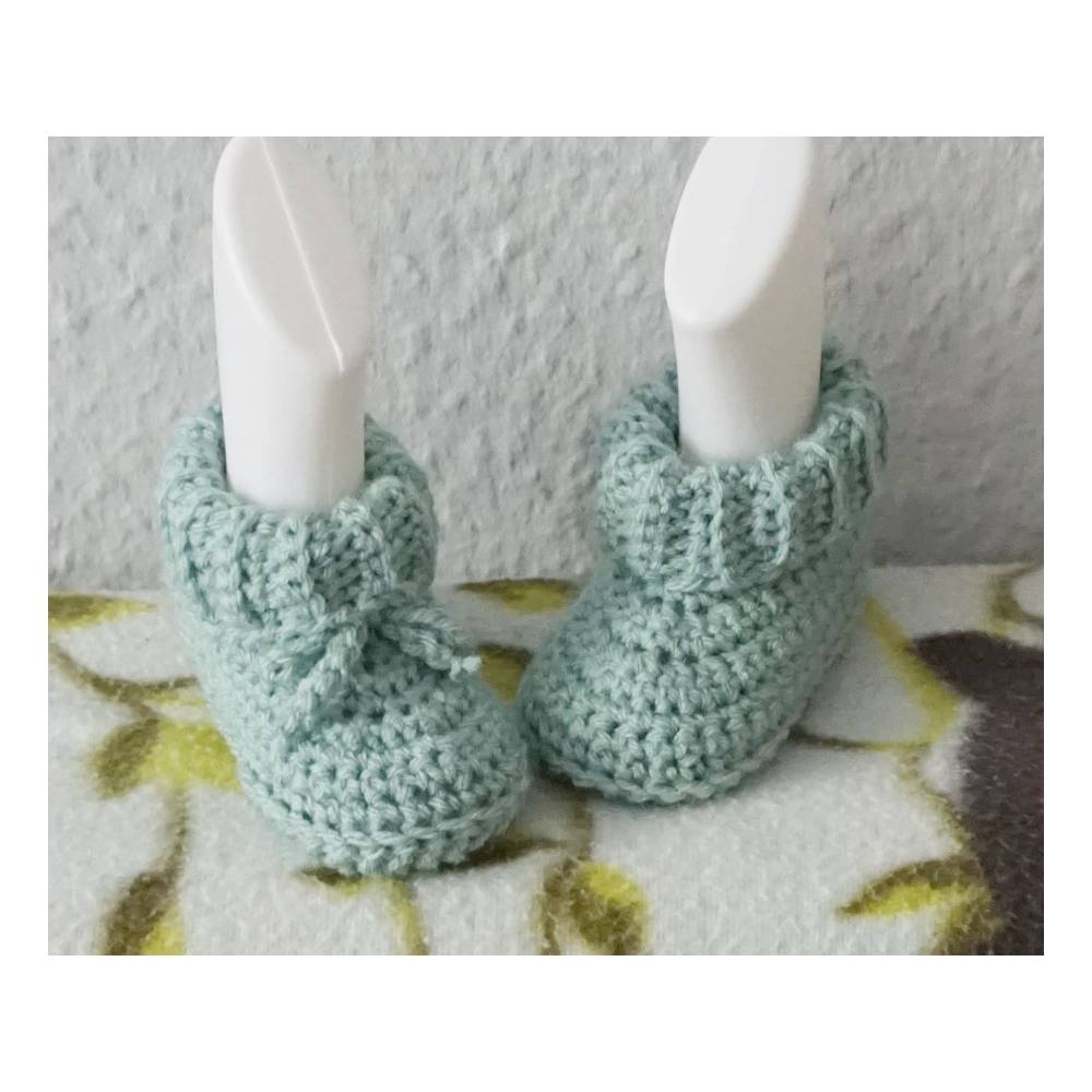 Häkelanleitung für die Babyschühchen Angel Bild 1