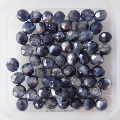 30 Glasschliffperlen 8 mm - kristall montana silber