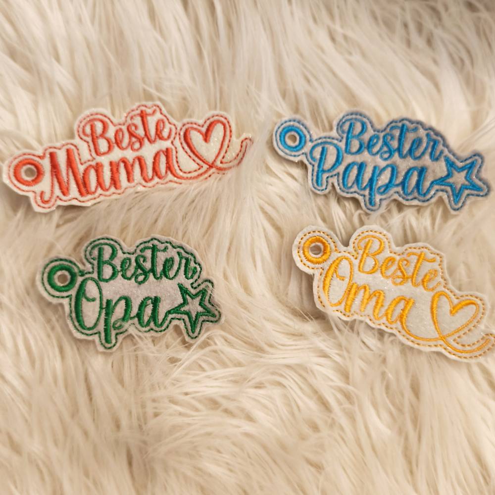 Stickdatei Schlüsselanhänger ITH Set Mama Papa Oma Opa – Design by Jasmina Bild 3