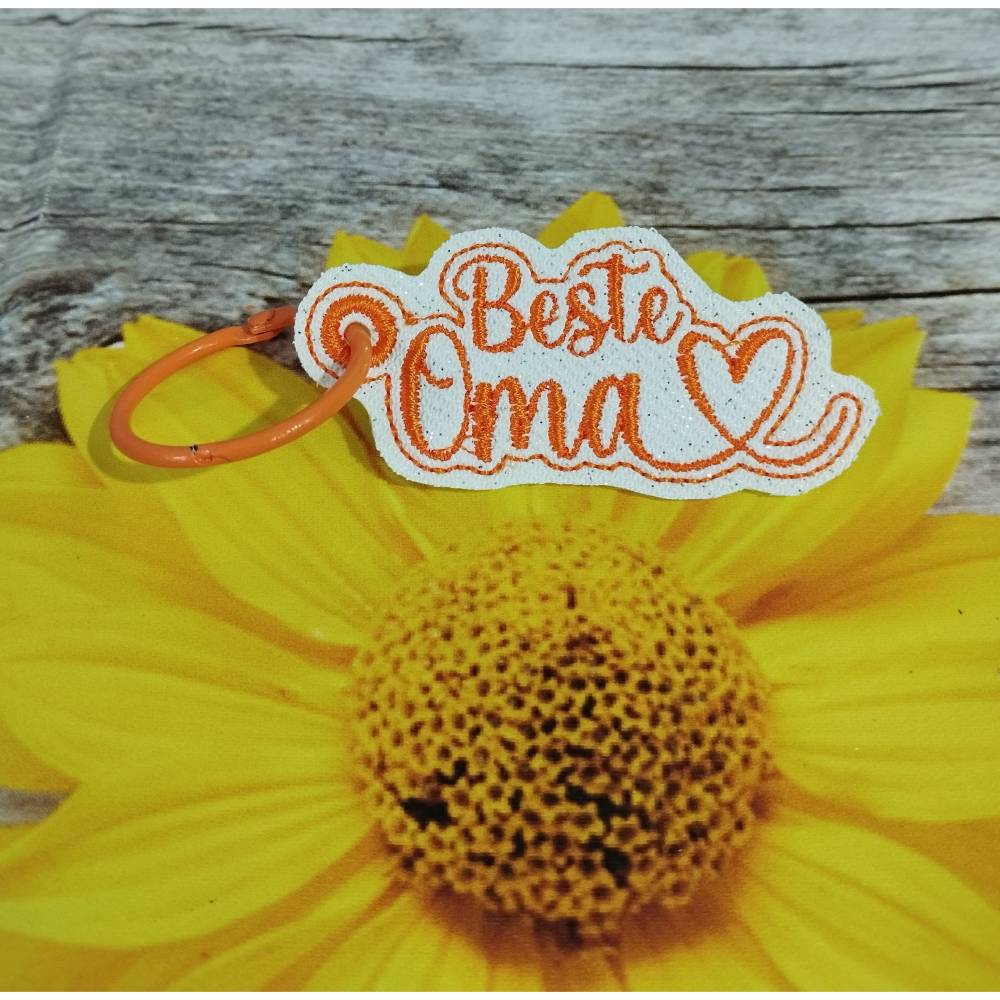 Stickdatei Schlüsselanhänger ITH Set Mama Papa Oma Opa – Design by Jasmina Bild 8
