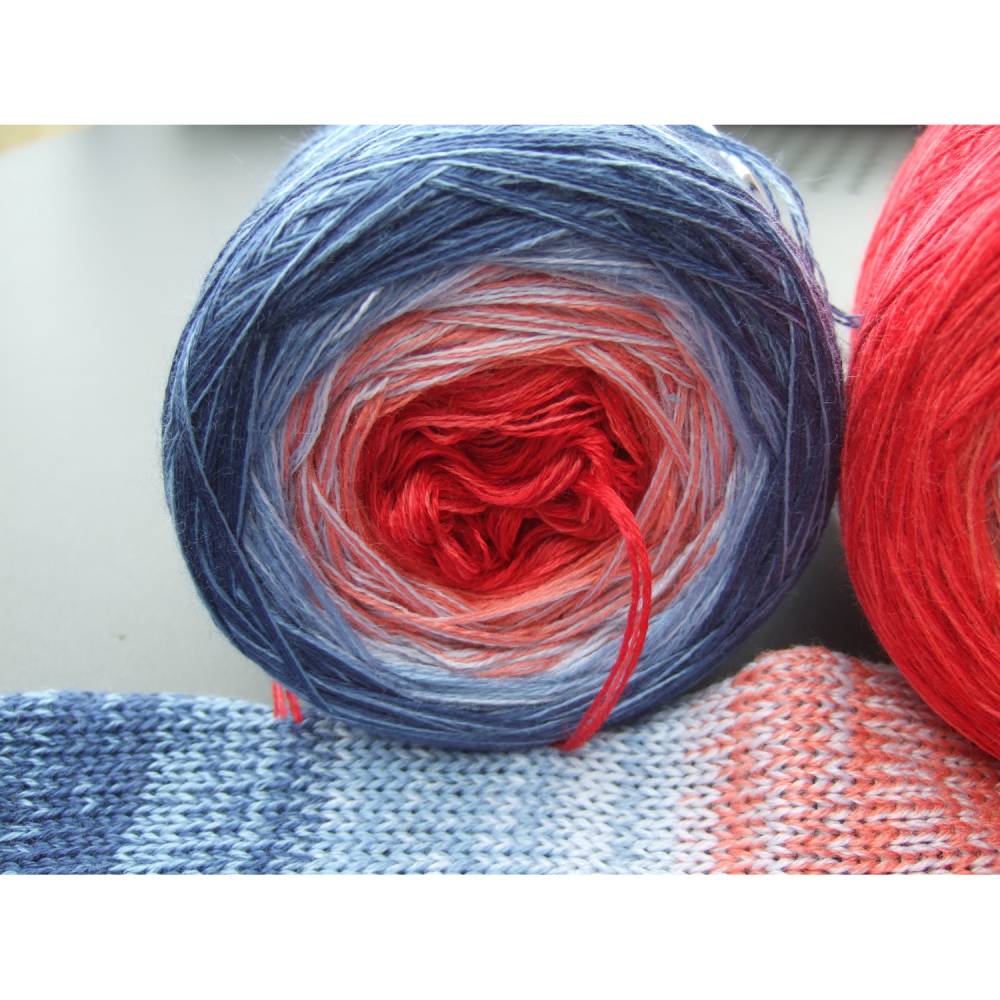 100% Schurwolle Merino extrafein Bobbel gefachter Farbverlauf Wolke 7 Rotes Meer 4-fädig Bild 4