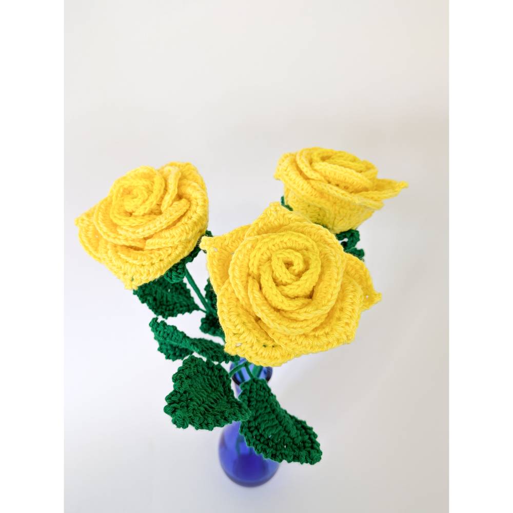 Gehäkelte Rose in Gelb | langlebige Blume aus Wolle | handgemachte Deko & Geschenkidee Bild 2